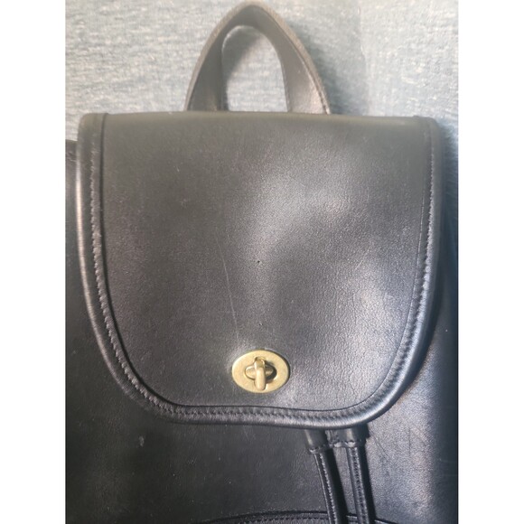 Coach Vintage Black Leather 9960 "Daypack" Backpack w/ Turnlock & Drawstrings - Picture 2 of 12